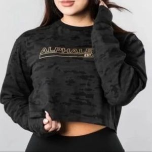 Alphalete Camo Blk Crop LS - Small